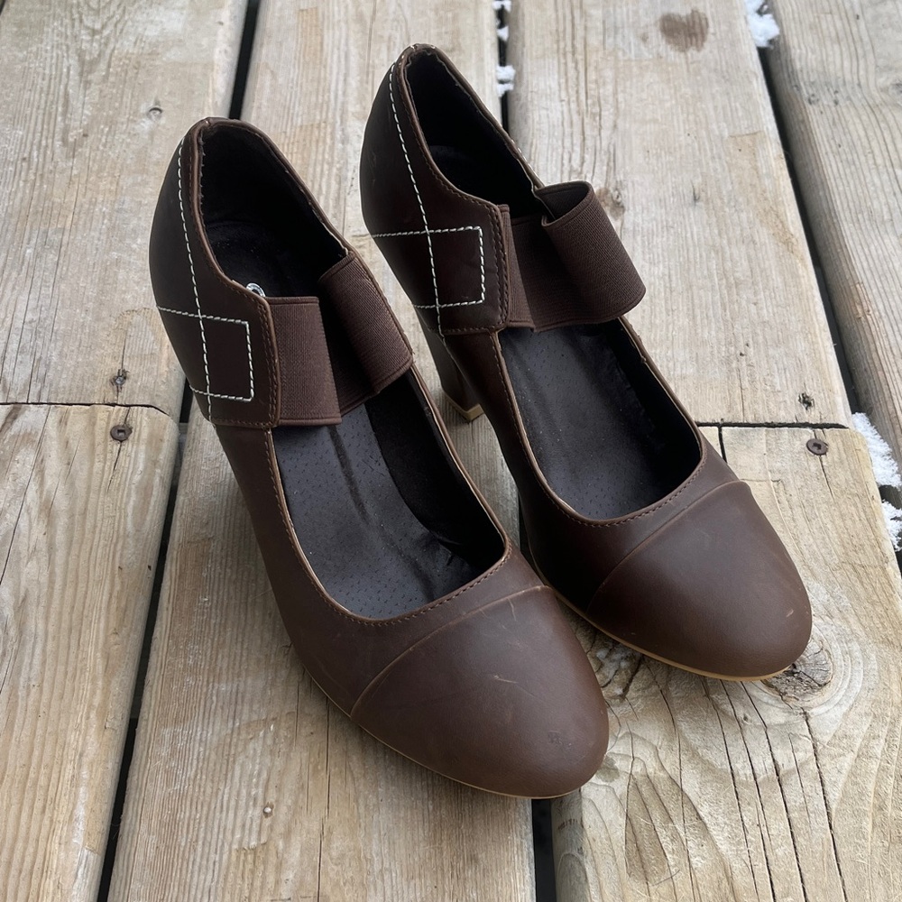 New Suzy Shier Brown Heeled Shoes Size 8